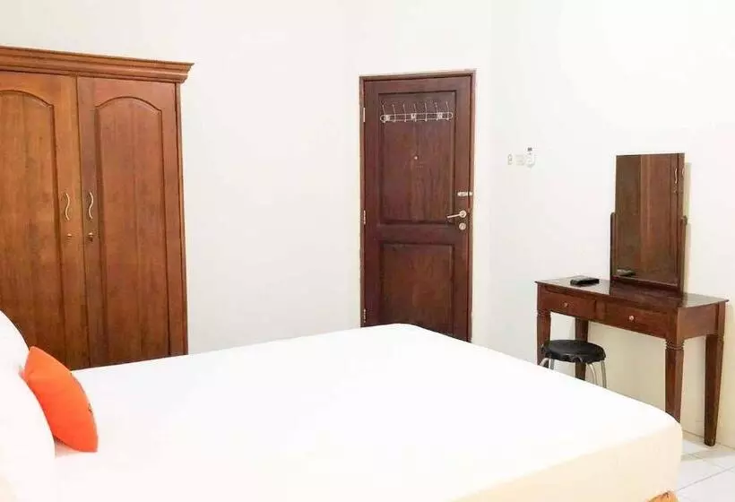 Hotell Koolkost @ Raya Ngagel