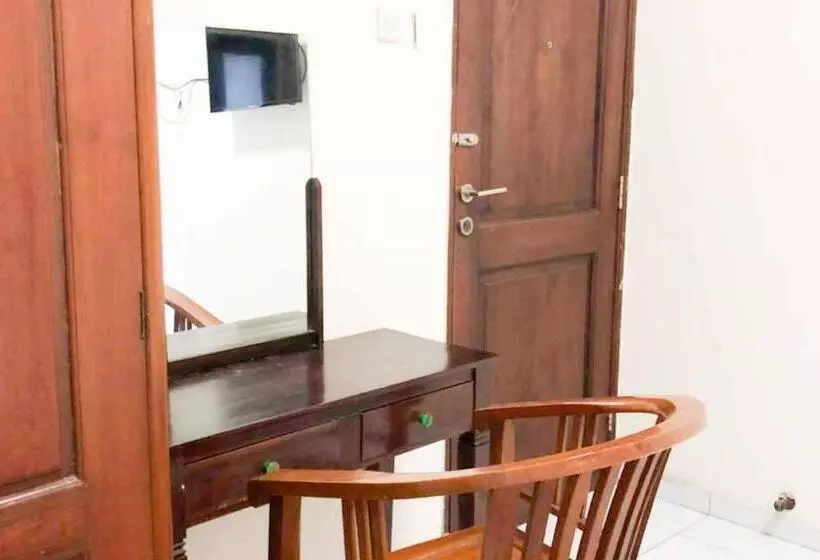 Hotell Koolkost @ Raya Ngagel