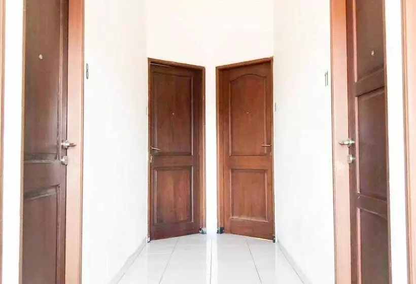Hotell Koolkost @ Raya Ngagel