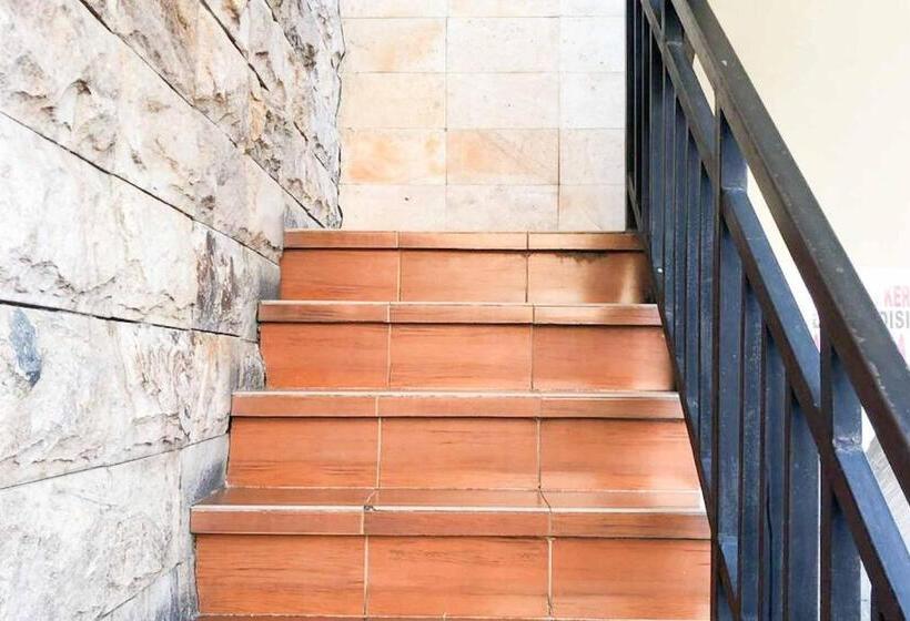 فندق Koolkost @ Raya Ngagel