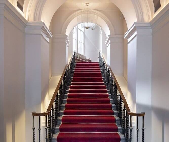 Virgin Hotels Edinburgh