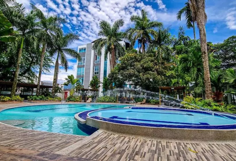 ホテル Wayra Club