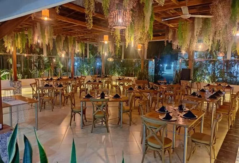 ホテル Wayra Club