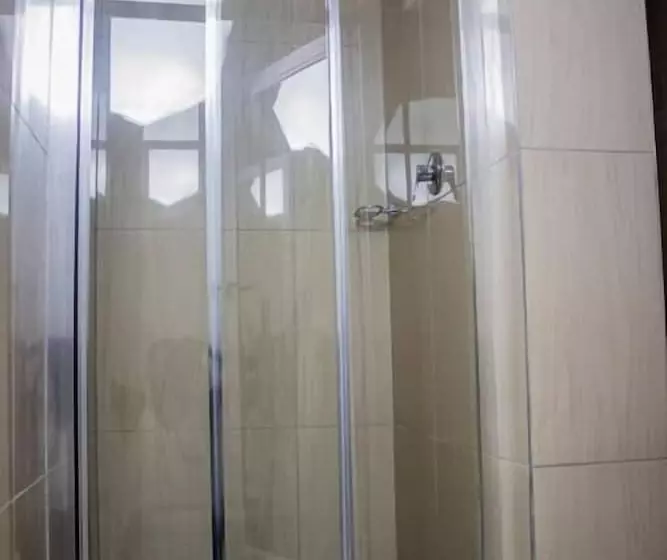 Majatalo 18 On Sherlock