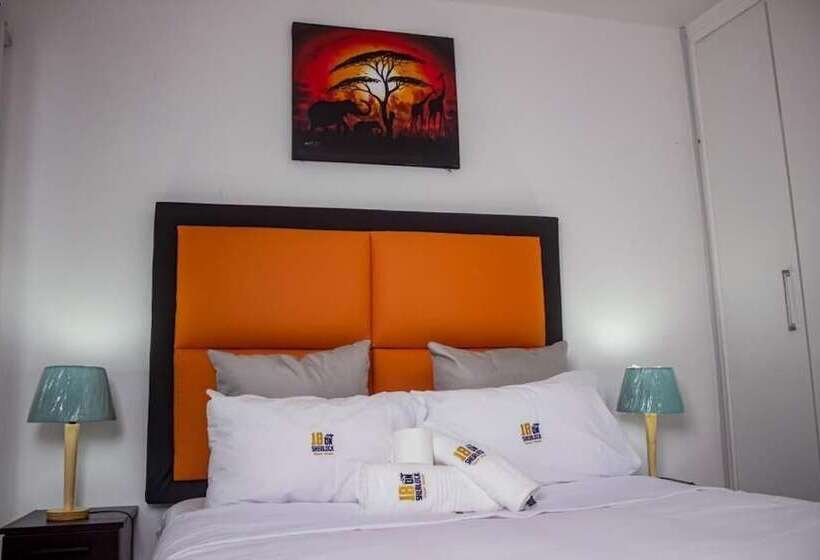 Пансион 18 On Sherlock