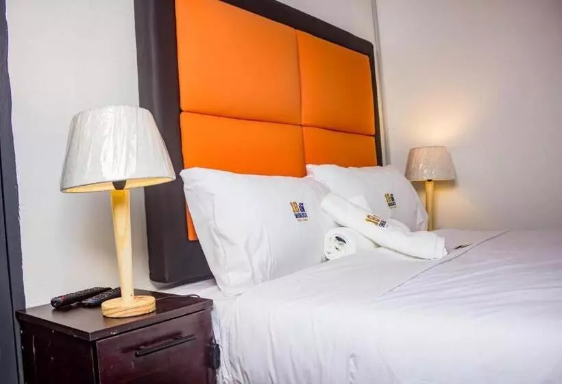 Majatalo 18 On Sherlock