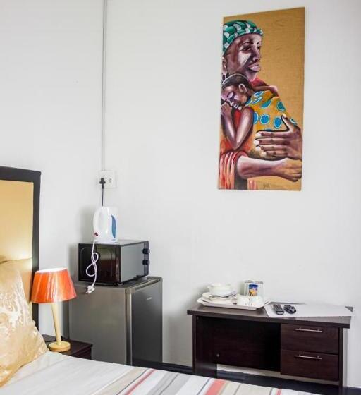 Пансион 18 On Sherlock