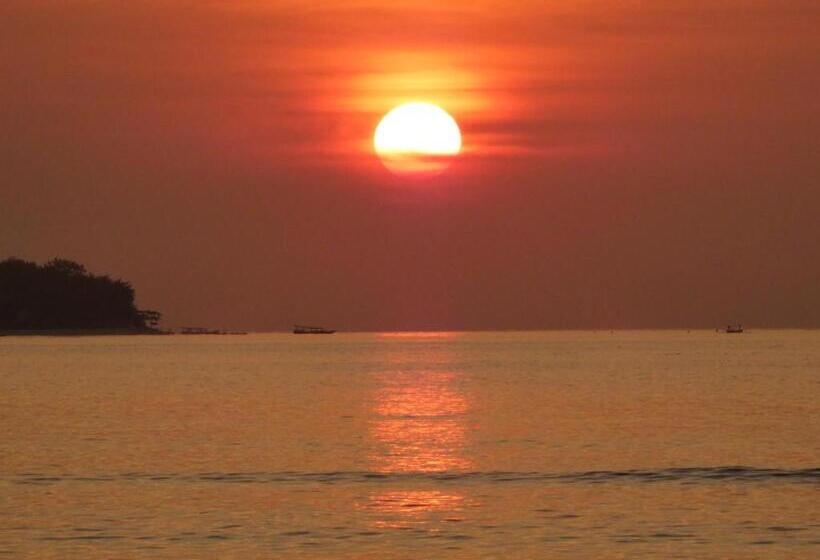 בית מלון כפרי La Siesta Bungalows Only Adults