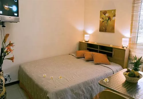 هتل Cape Garden Residence