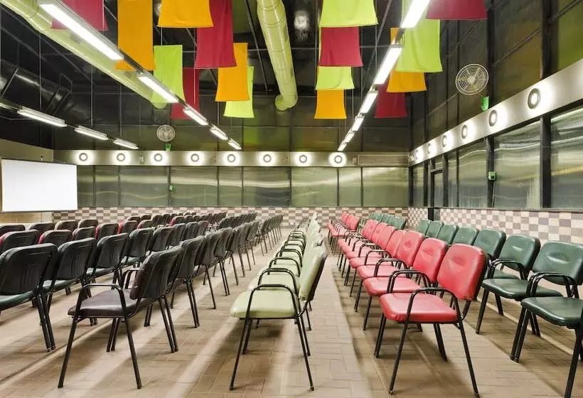 酒店 Club Mahindra Saj Mahabaleshwar