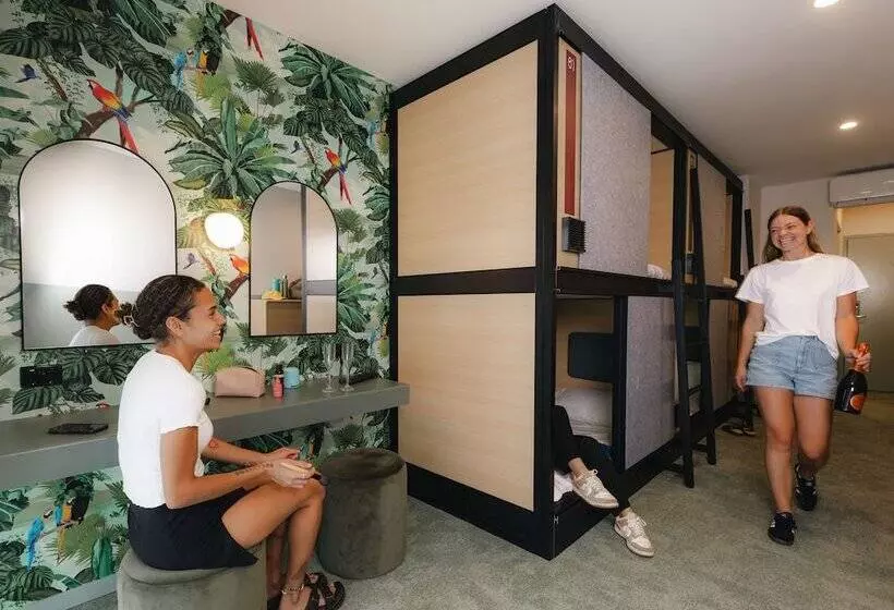 Отель Lylo Brisbane