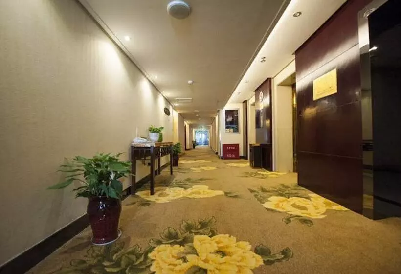 Отель Luoyang Aviation