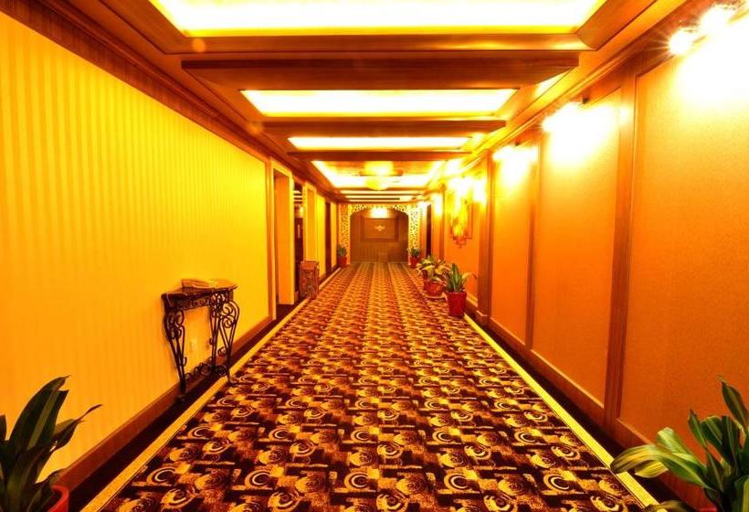 Отель National Jade