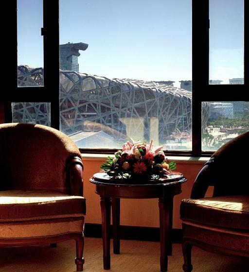 Отель National Jade