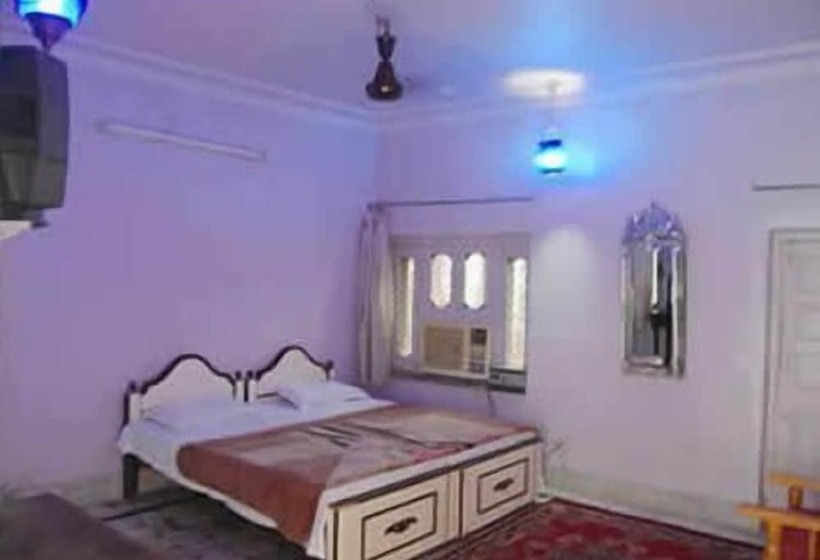 בית מלון כפרי Oasis