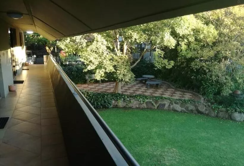 펜션 Belmont Guest House