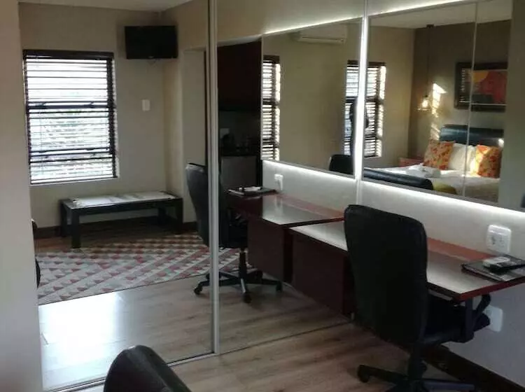 펜션 Belmont Guest House