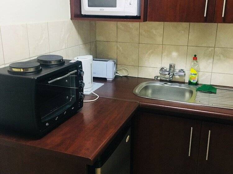 펜션 Belmont Guest House