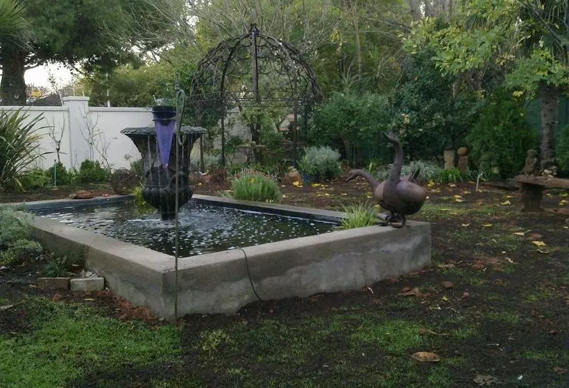 پانسیون @floben Guest House