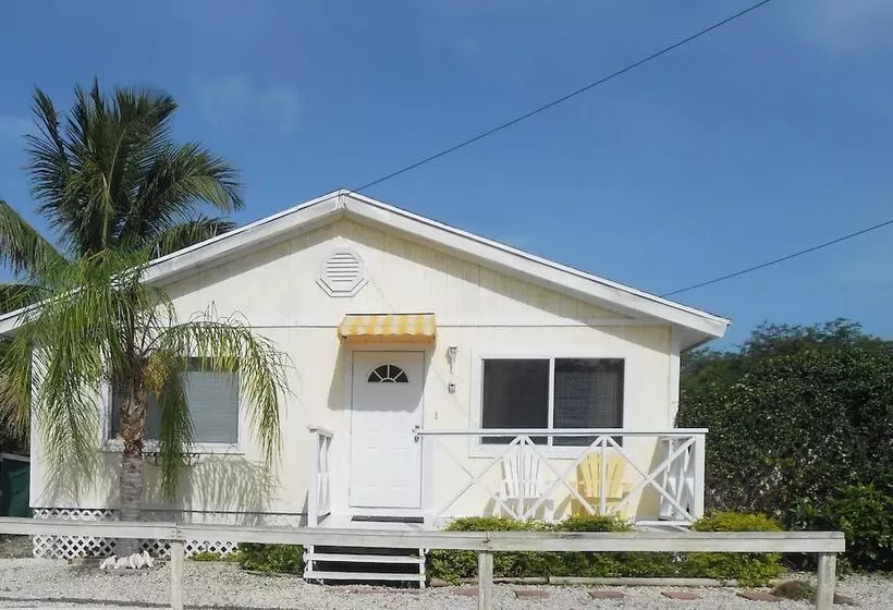 استراحتگاه Hoopers Bay Villas