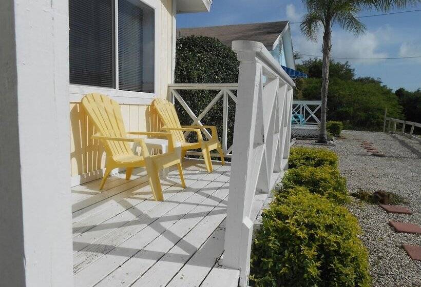 استراحتگاه Hoopers Bay Villas