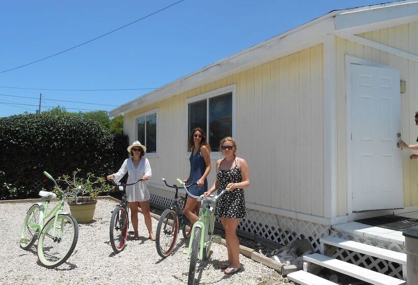 استراحتگاه Hoopers Bay Villas