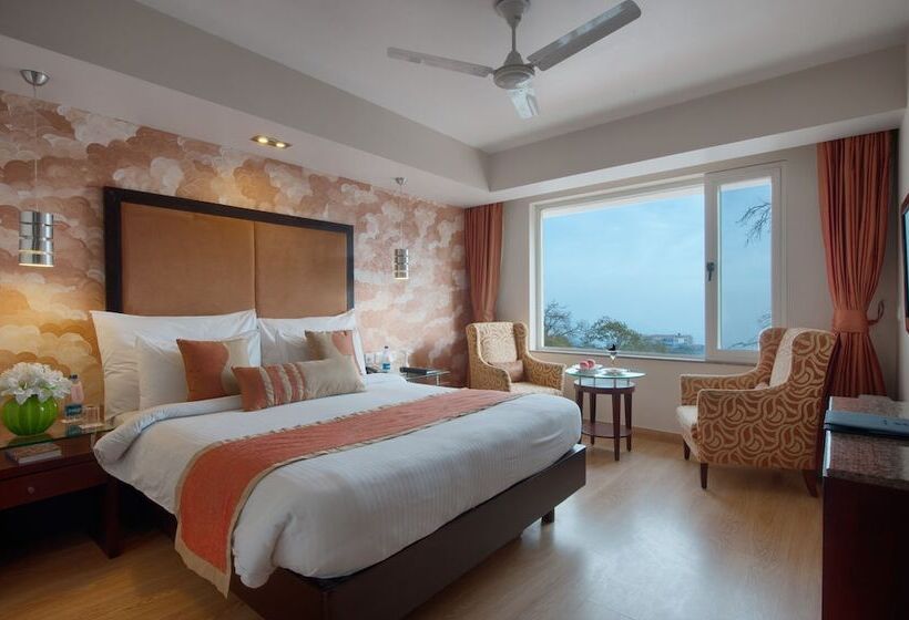 Royal Orchid Fort Resort