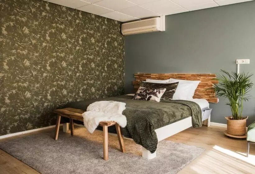 Aamiaismajoitus (B&B) Bnb It Hazzeleger Beetsterzwaag