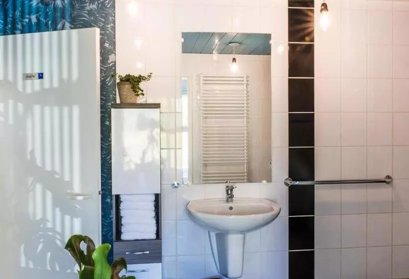 Aamiaismajoitus (B&B) Bnb It Hazzeleger Beetsterzwaag