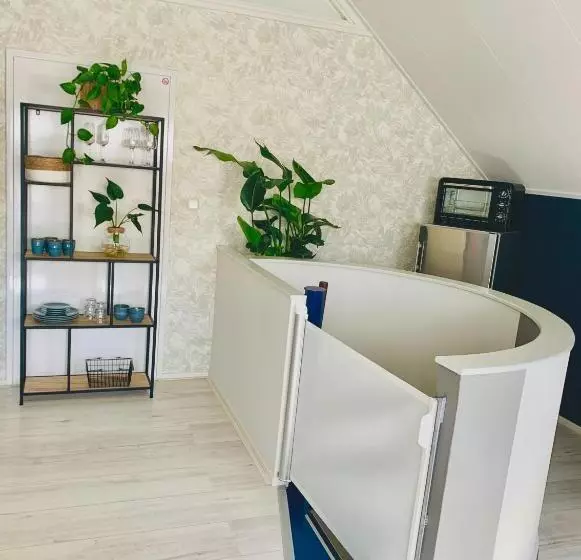 Aamiaismajoitus (B&B) Bnb It Hazzeleger Beetsterzwaag