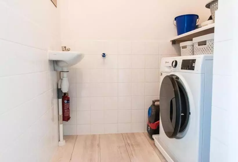 Aamiaismajoitus (B&B) Bnb It Hazzeleger Beetsterzwaag