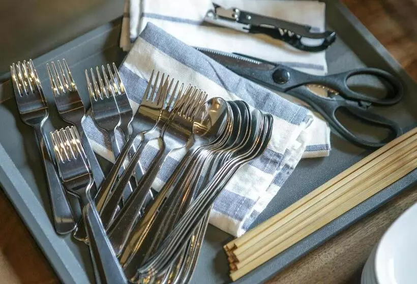 古民家ホテル 亀島駅徒歩1分 名古屋駅スグ 11月は期間限定でaokitakamasaの写真アートを掲載 11月度はbbqのご利用を中止とさせて頂きます