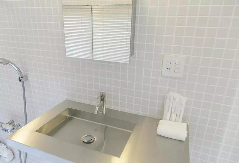 古民家ホテル 亀島駅徒歩1分 名古屋駅スグ 11月は期間限定でaokitakamasaの写真アートを掲載 11月度はbbqのご利用を中止とさせて頂きます