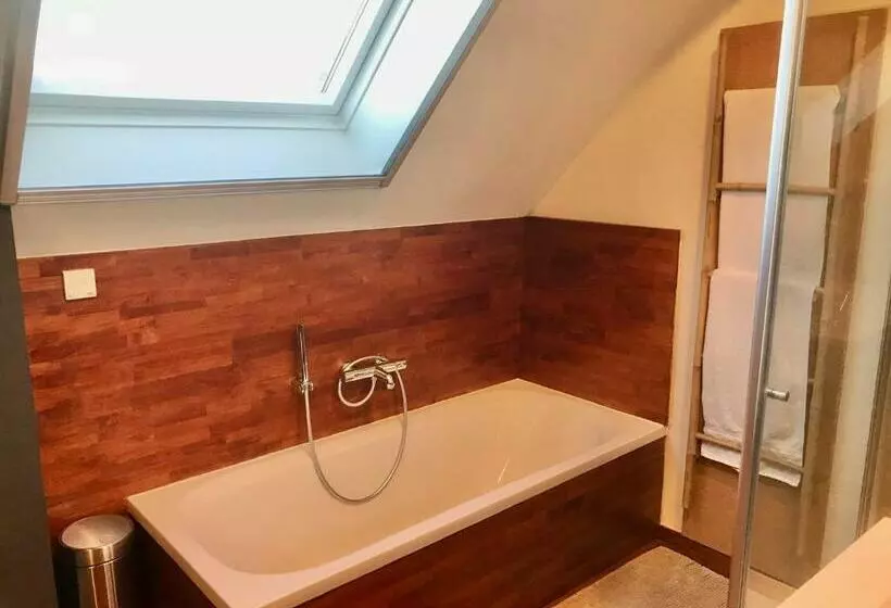 تختخواب و صبحانه Chambre D Hôte Saint Symphorien Mons
