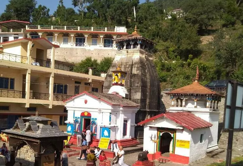 Chaukhamba View Resort