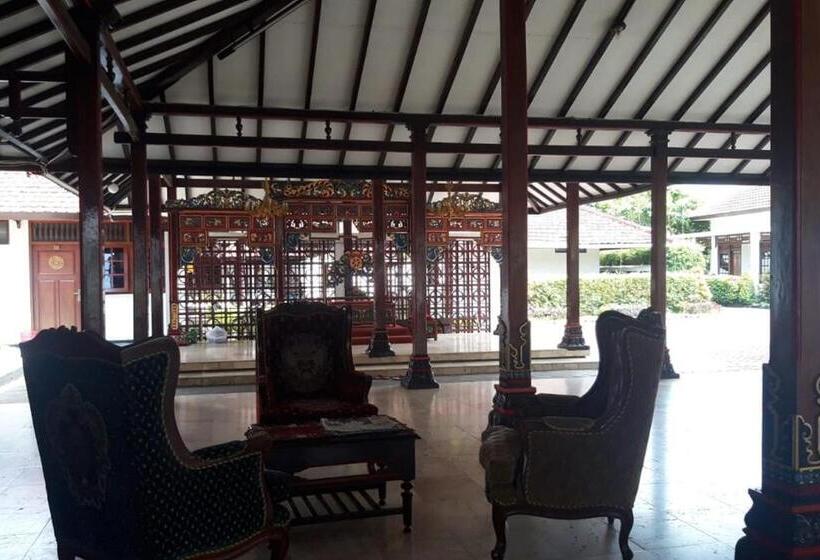 Otel Koolkost At Tenggilis  Minimum Stay 30 Nights