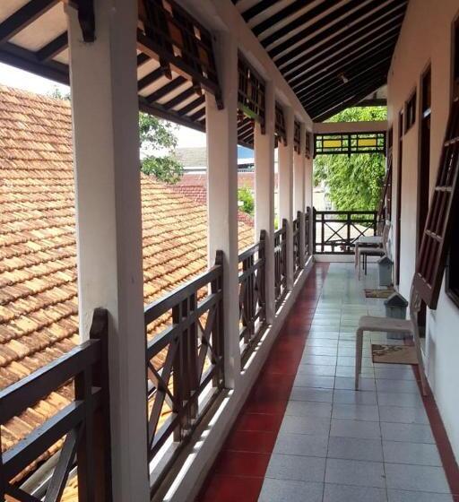 Otel Koolkost At Tenggilis  Minimum Stay 30 Nights