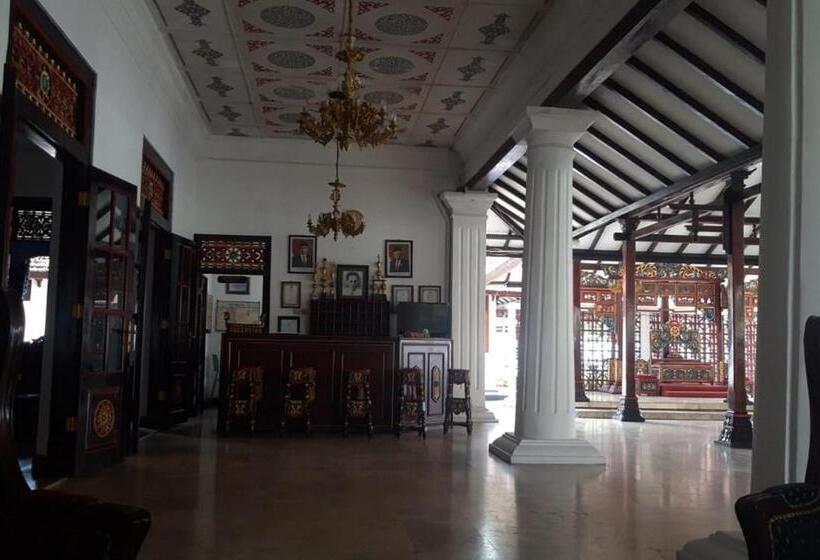 Otel Koolkost At Tenggilis  Minimum Stay 30 Nights