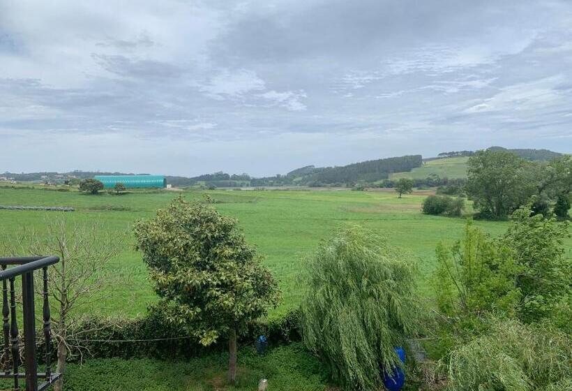 تختخواب و صبحانه El Puente