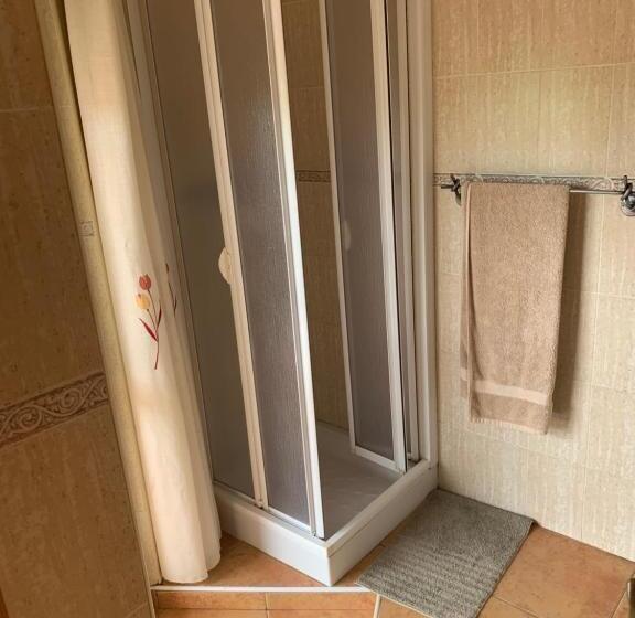 تختخواب و صبحانه El Puente