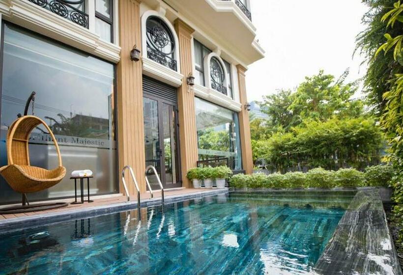 فندق Capital O 781 Brilliant Majestic