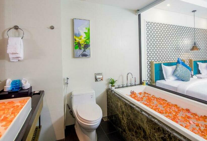 فندق Capital O 781 Brilliant Majestic