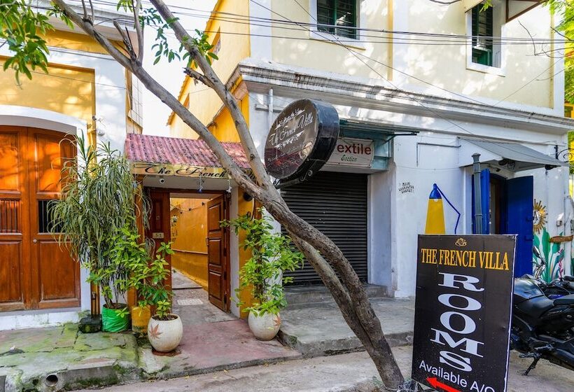 בית מלון כפרי The French Villa