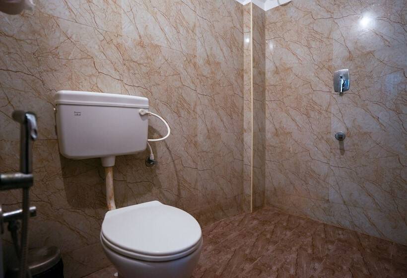 בית מלון כפרי The French Villa