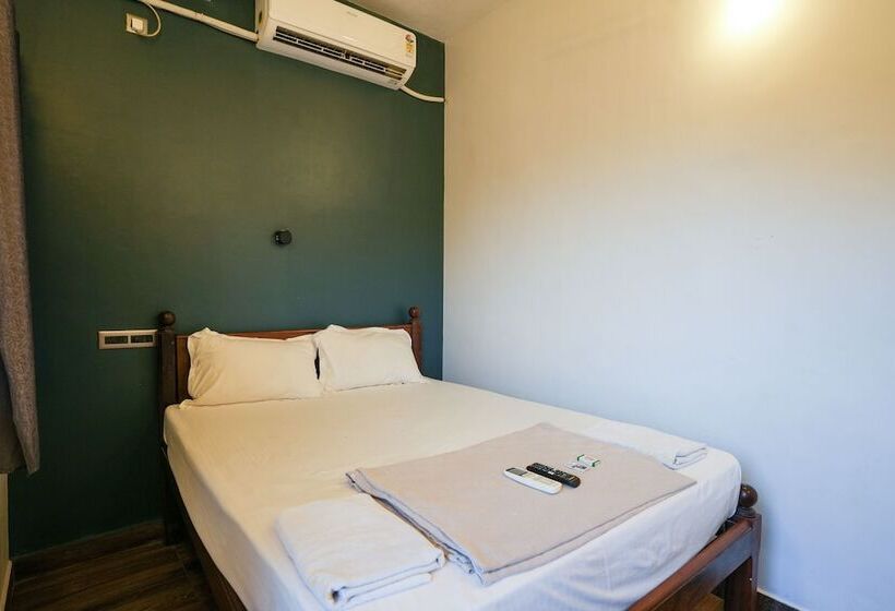 בית מלון כפרי The French Villa