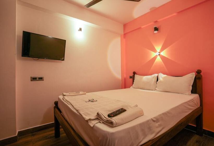 בית מלון כפרי The French Villa