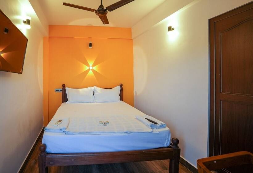 בית מלון כפרי The French Villa