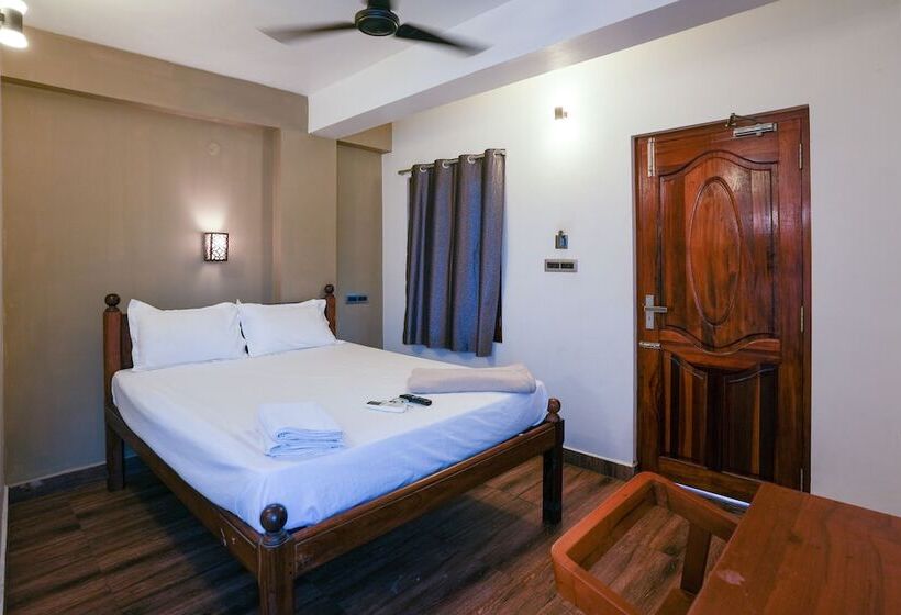 בית מלון כפרי The French Villa