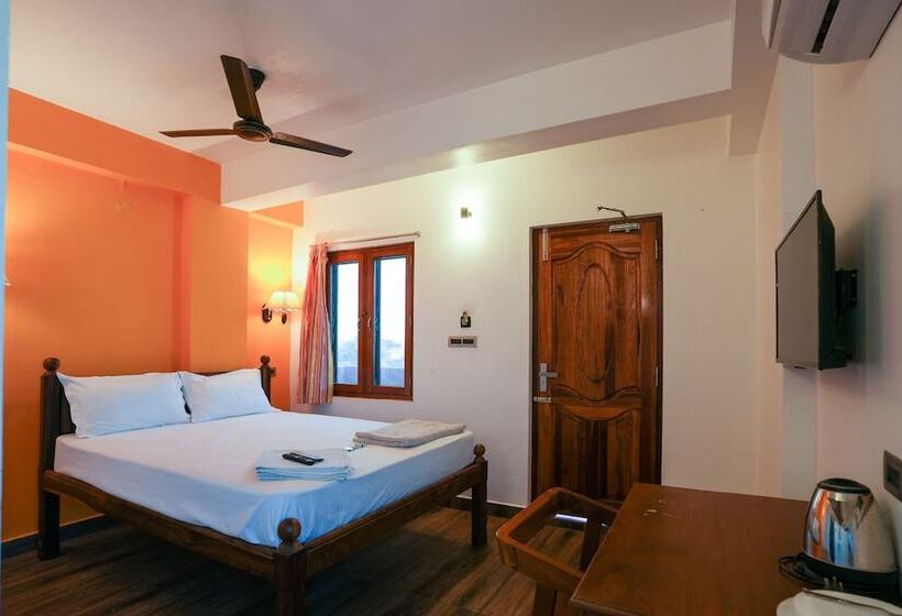 בית מלון כפרי The French Villa