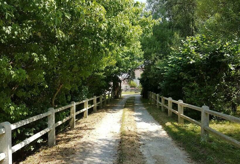 Bed and Breakfast La Roulotte Du Haut Pinleu